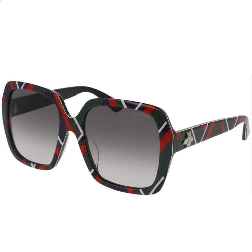 Gucci Sunglasses ๐ถ๐ถ๐ถ๐ถ - Picture 1 of 8